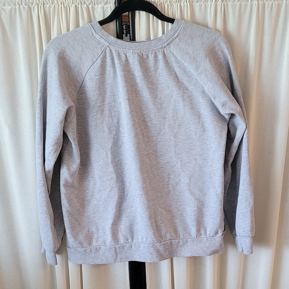 Disney women's size medium Stitch gray sweatshirt, good condition - Picture 4 of 4